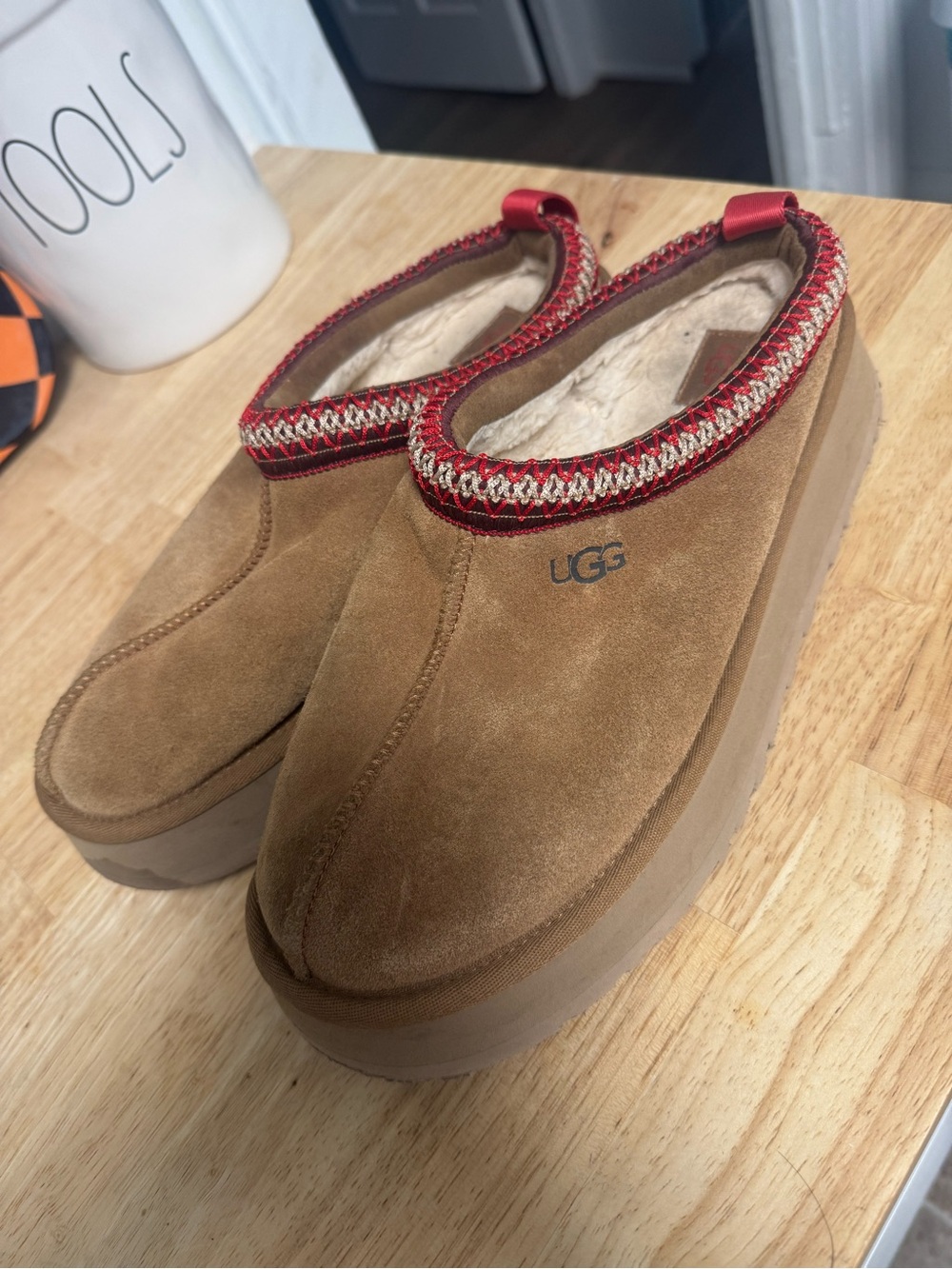 UGG womens Chestnut Suede Slip-On Clog with Red Trim - Picture 2 of 6